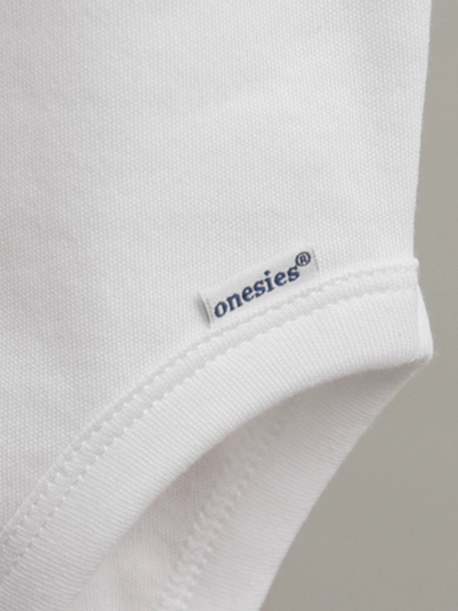 Gerber White Organic Cotton Long Sleeve Onesies Bodysuits, 6pk (Baby ...