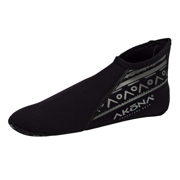 Akona 2mm Low-Cut Sock with Printed Traction Sole (02)