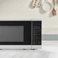 thumbnail image 5 of Hamilton Beach 0.7 cu ft 700W Compact Microwave, 5 of 5