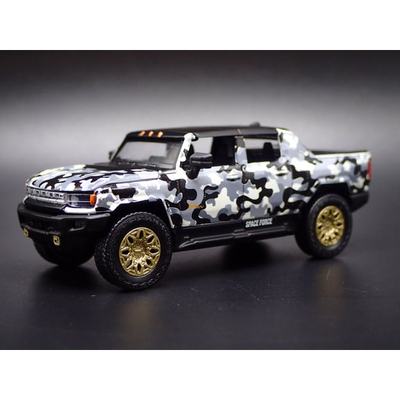(Open Box) 2022-2026 HUMMER EV ELECTRIC TRUCK CAMO SPACE FORCE 1:64 SCALE DIECAST CAR
