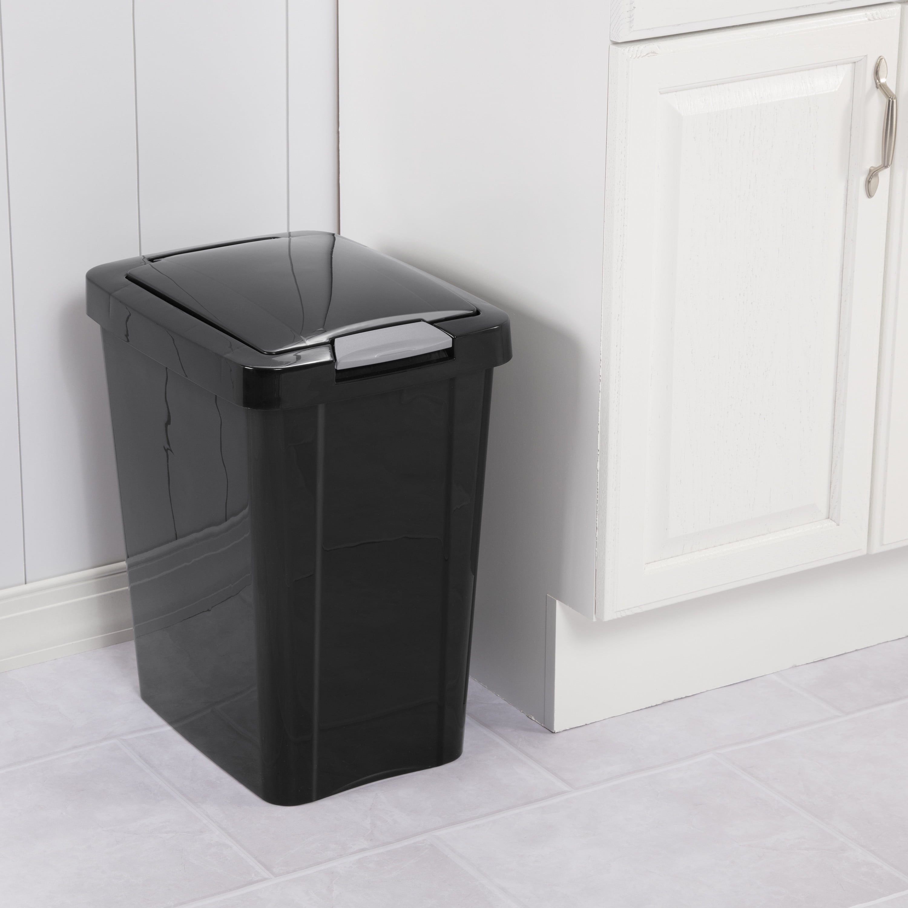 Sterilite, 7.5 Gal./28 L TouchTop™ Wastebasket, Black