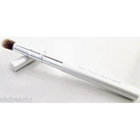 - Bare Escentuals Minerals Soft Focus Retractable Eye Shadow Brush