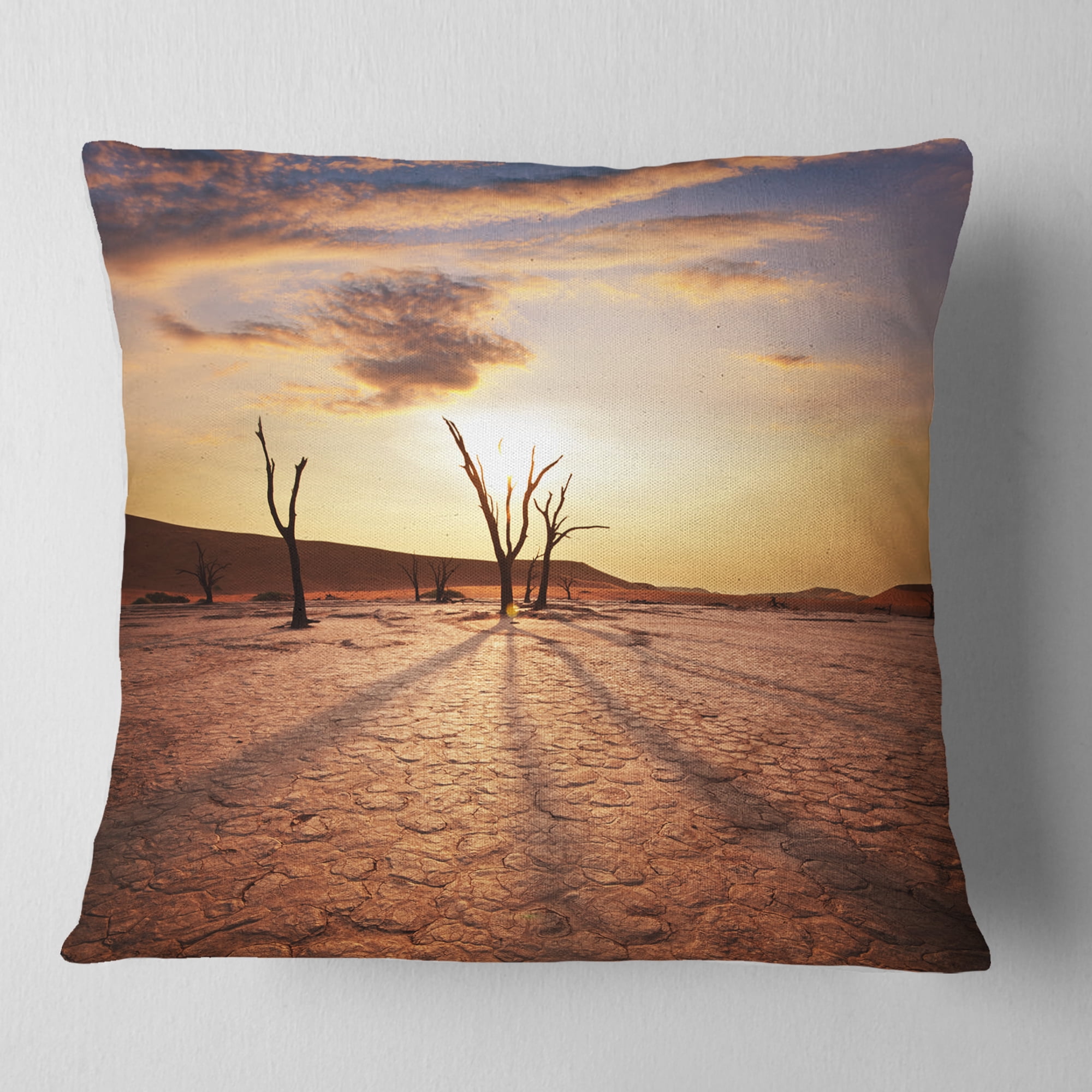 Designart 16" x 16" Brown Polyester Throw Pillow