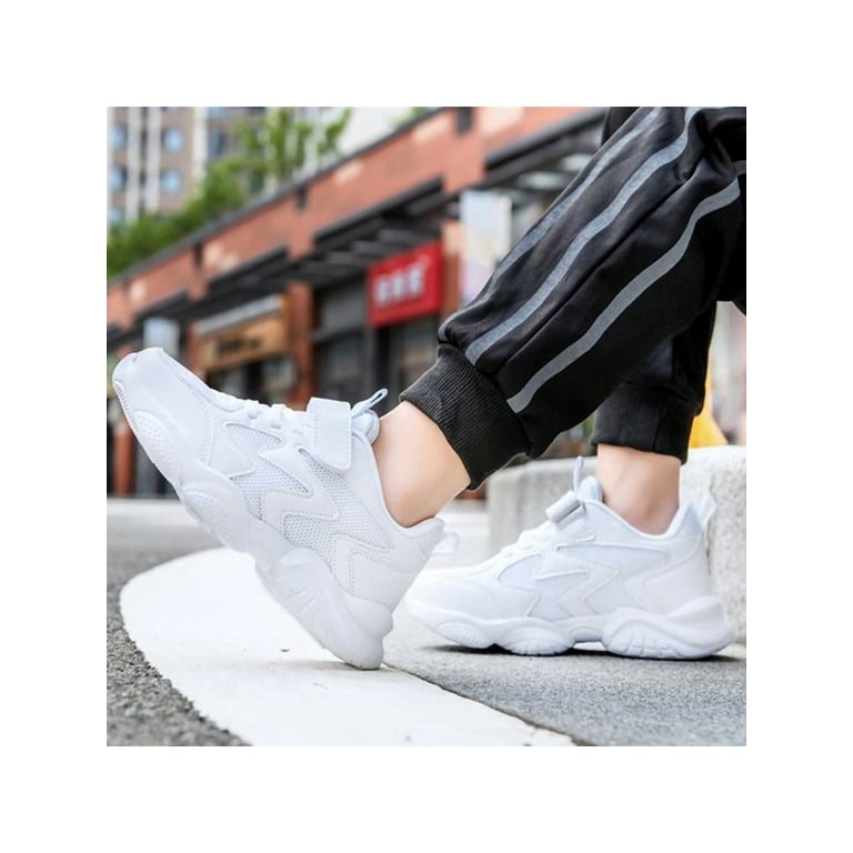 White round shop toe trainers