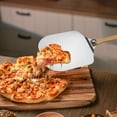 thumbnail image 3 of Fiudx Pala para Pizza, Versátil Espátula de Aluminio de 30 Cm, Mango Ergonómico de Madera, Cabezal Curvo para Facilitar La Transferencia de Alimentos, Ideal para Hornear Pasteles, Pizzas y Filetes, I, 3 of 4