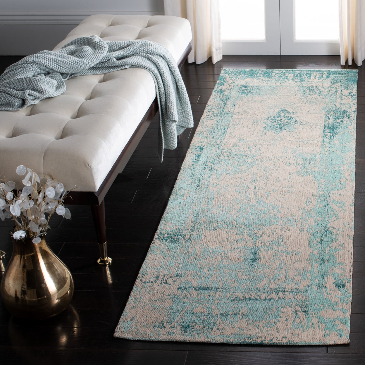 SAFAVIEH Classic Vintage Peter Oriental Runner Rug, Turquoise, 2'3" x 8'