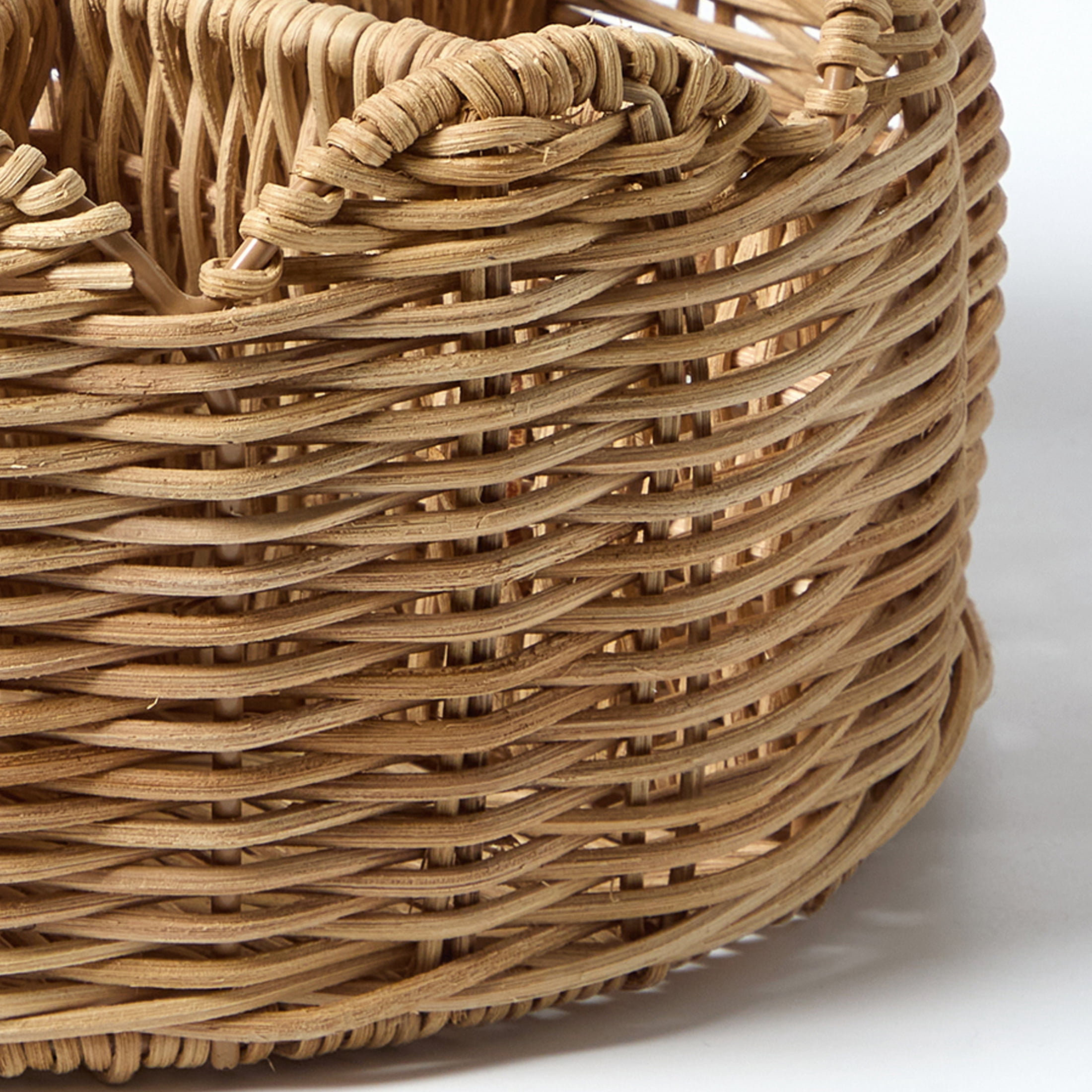 Rattan Scallop Utensil Holder, Brown, 8.25" x 10.75", by My Texas House
