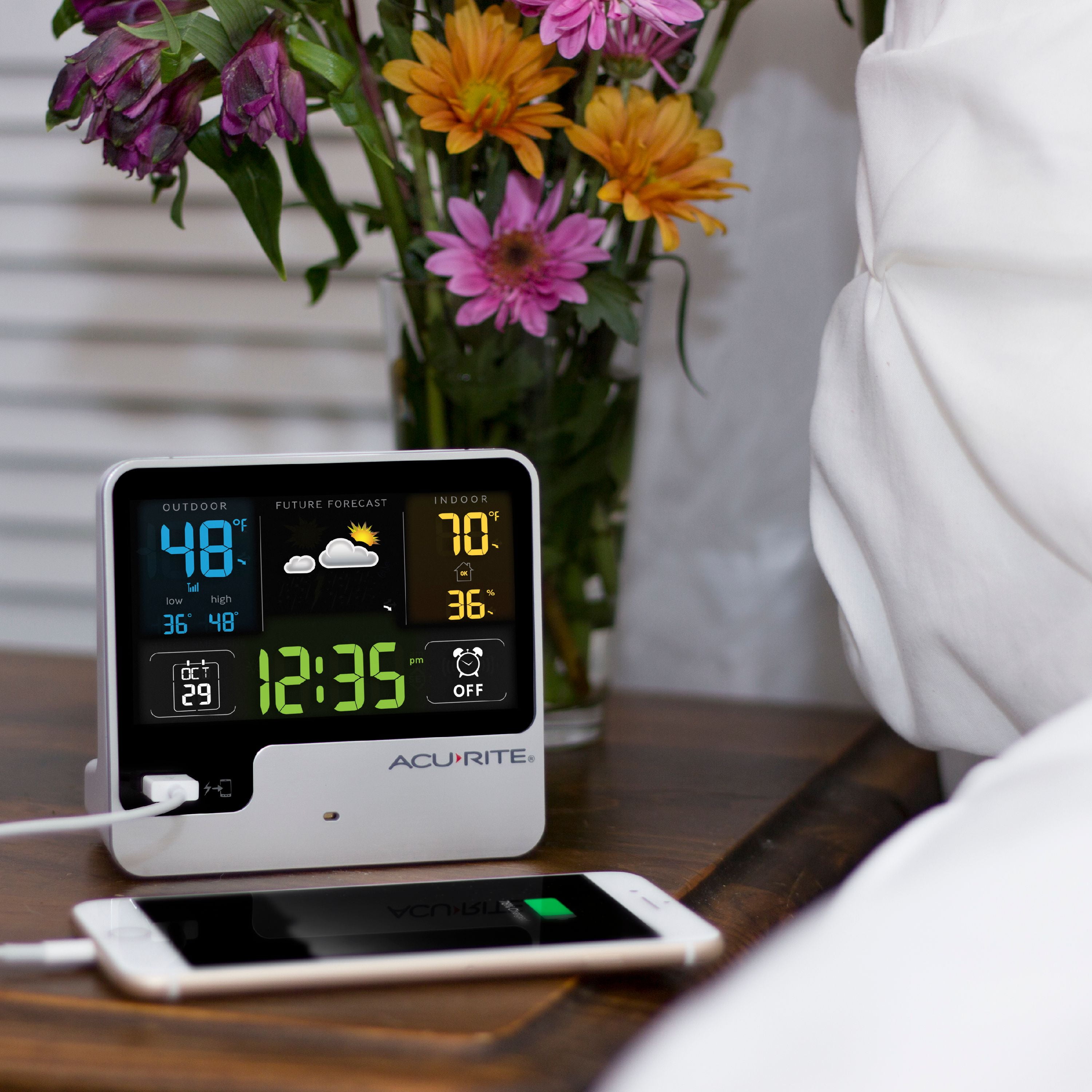AcuRite Intelli-Time® Alarm Clock Weather Station with Indoor and Outdoor Temperature, Indoor Humidity, Hyperlocal Forecast, Calendar, and USB Charging Port (01129M)