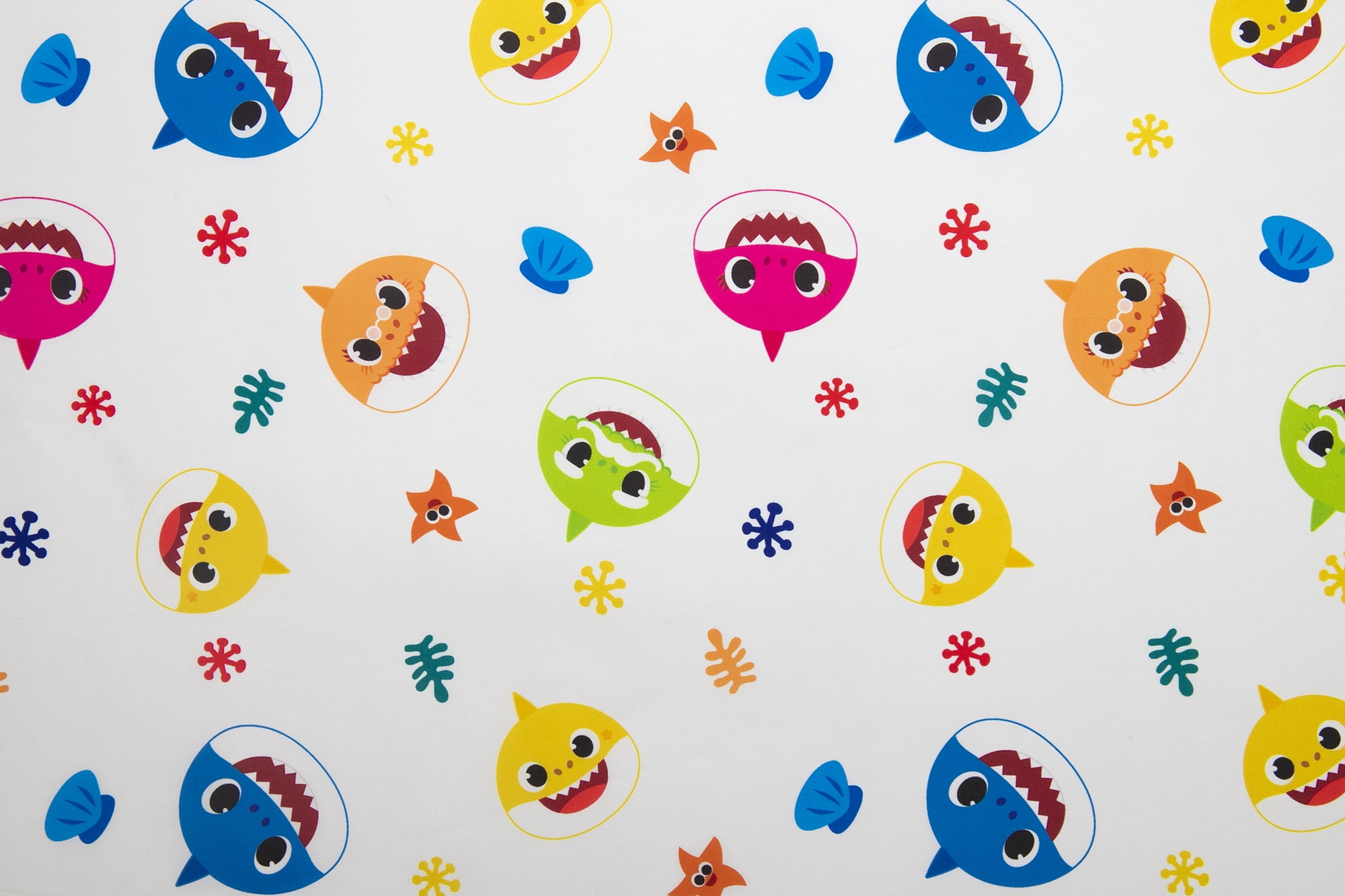 NoJo Baby Shark 2-Piece Toddler Sheet Set - Fitted Sheet and Pillow Case, White, Blue, Toddler Bed Unisex