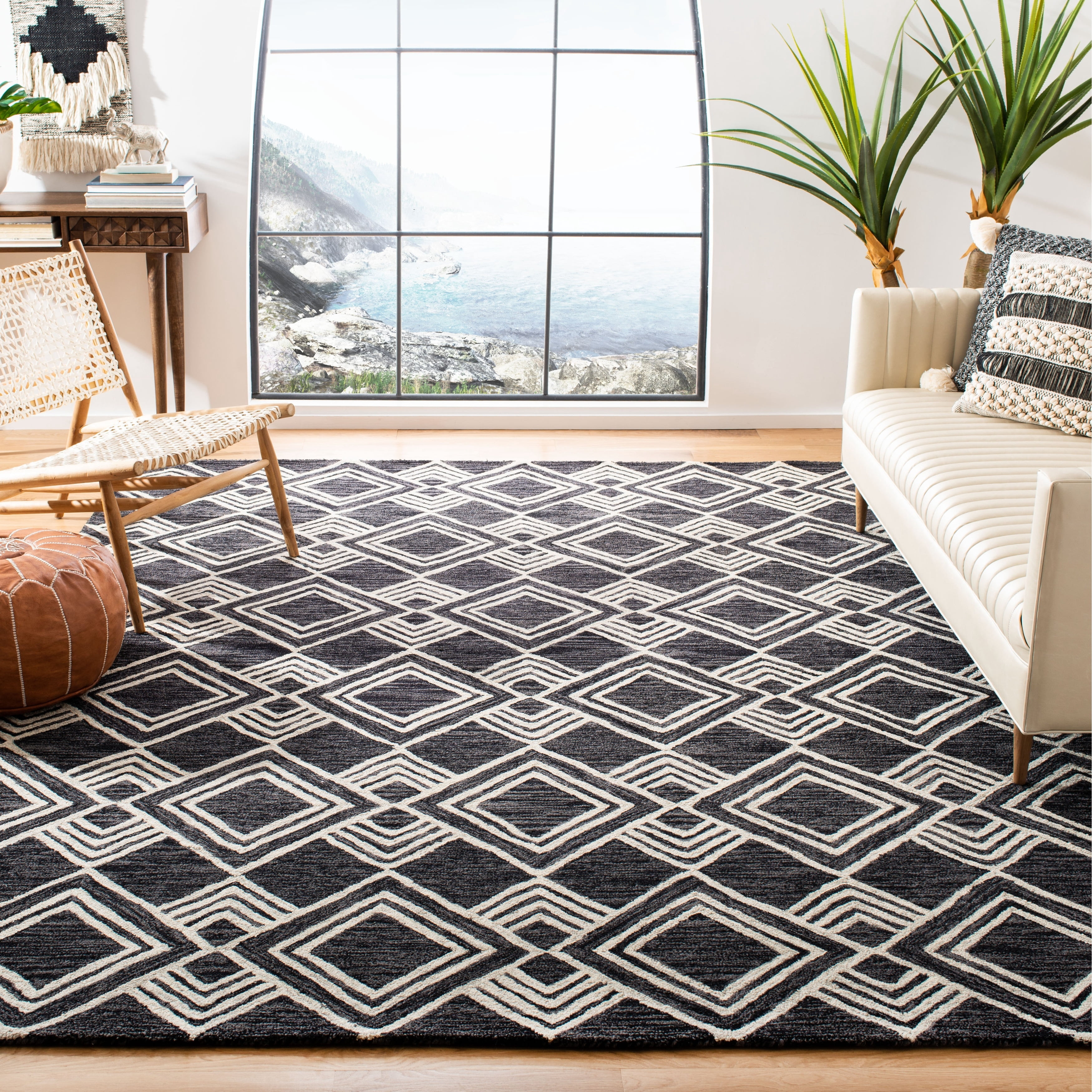 SAFAVIEH Micro-Loop Floral Geometric Wool Area Rug, Charcoal/Ivory, 2'6" x 4'