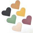 thumbnail image 2 of Marcapáginas de cuero con forma de corazón, minimarcador portátil de regalo, clip para página de libro, protector de esquinas, 2 of 4