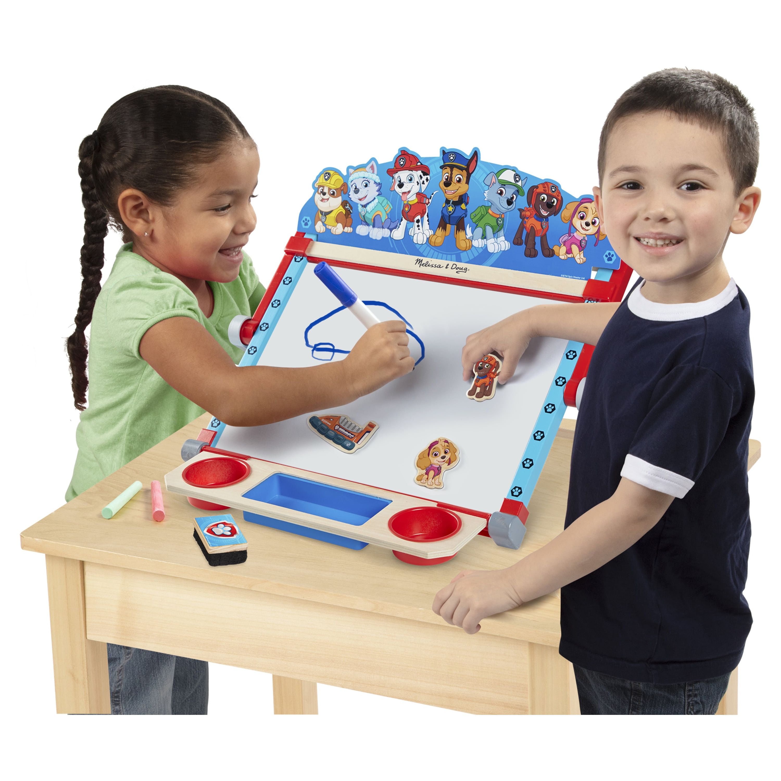 Melissa ＆ Doug Paw Patrol イーゼル/テーブルトップアートアクティビティセンター Melissa \u0026 Doug PAW Patrol Wooden Double-Sided Tabletop Art Center