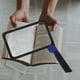 thumbnail image 3 of Lupa de mano con luz LED para leer, plegable, para personas mayores, con páginas grandes para libros y personas con baja visión, 3 of 8