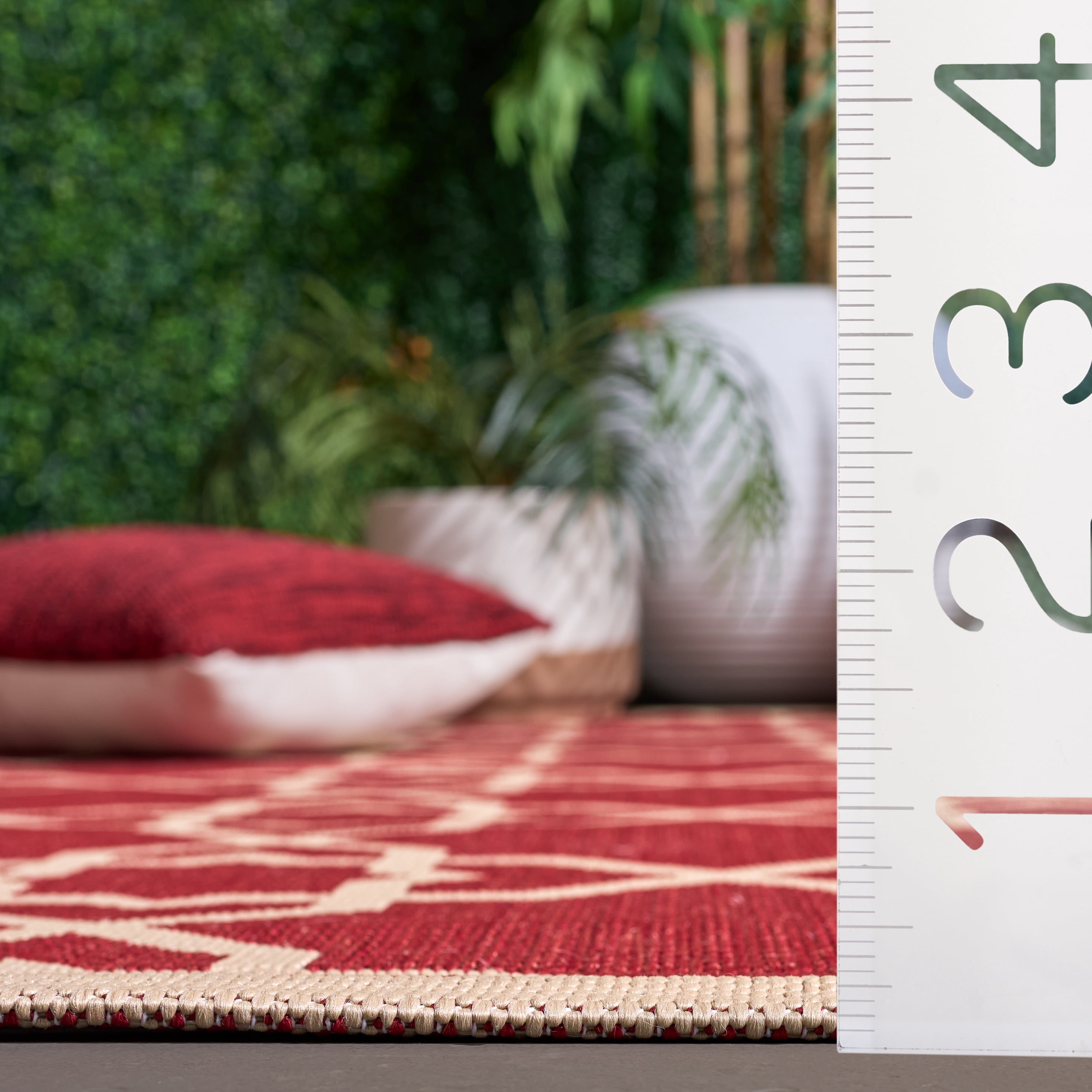 SAFAVIEH Courtyard Carol Geometric Indoor/Outdoor Runner Rug, 2'3" x 12', Red/Beige