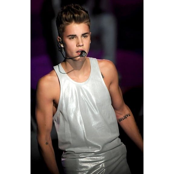 Justin Bieber On Stage For The Victoria'S Secret Fashion Show 2012 - Runway, Lexington Armory, New York, Ny November 7, 2012. Photo By Kristin CallahanEverett Collection Celebrity (8 x 10)