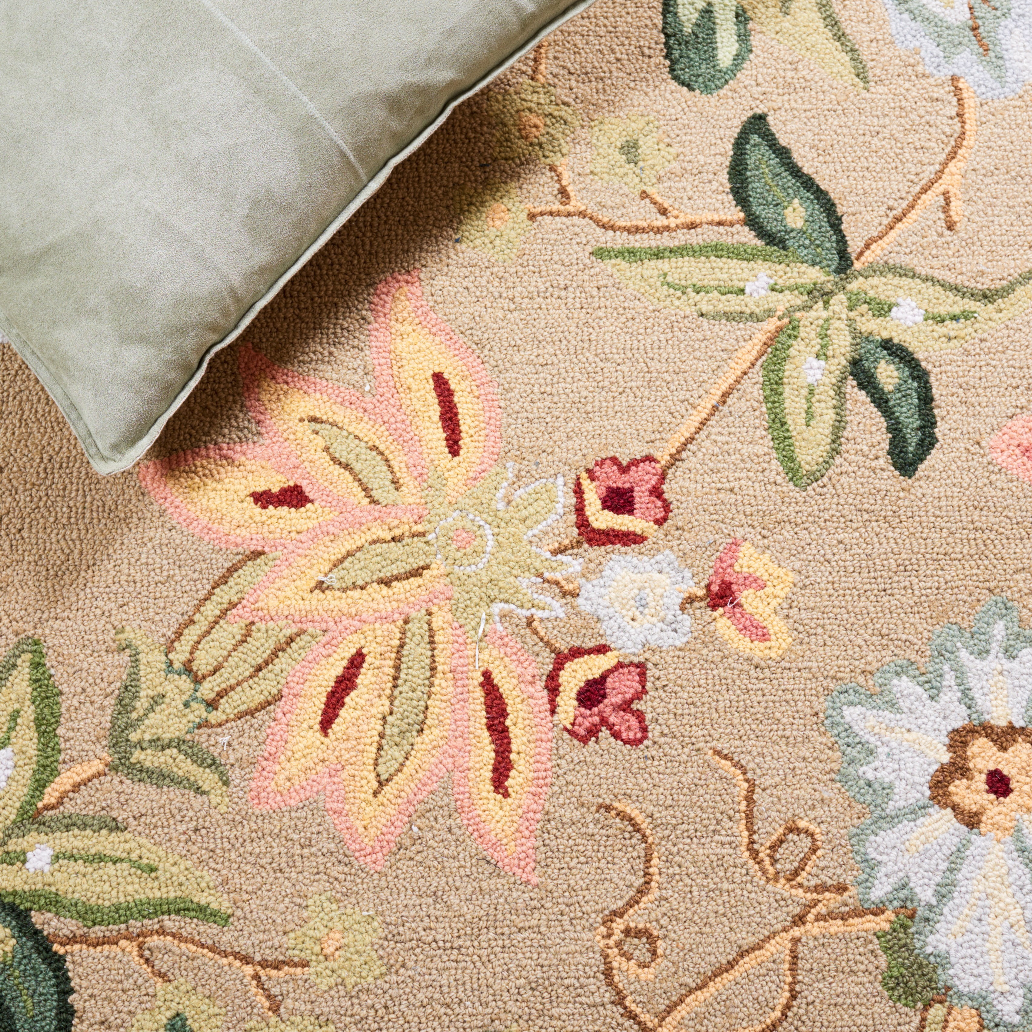Safavieh Chelsea Gisselle Bordered Wool Runner Rug, Beige, 2'6" x 8'