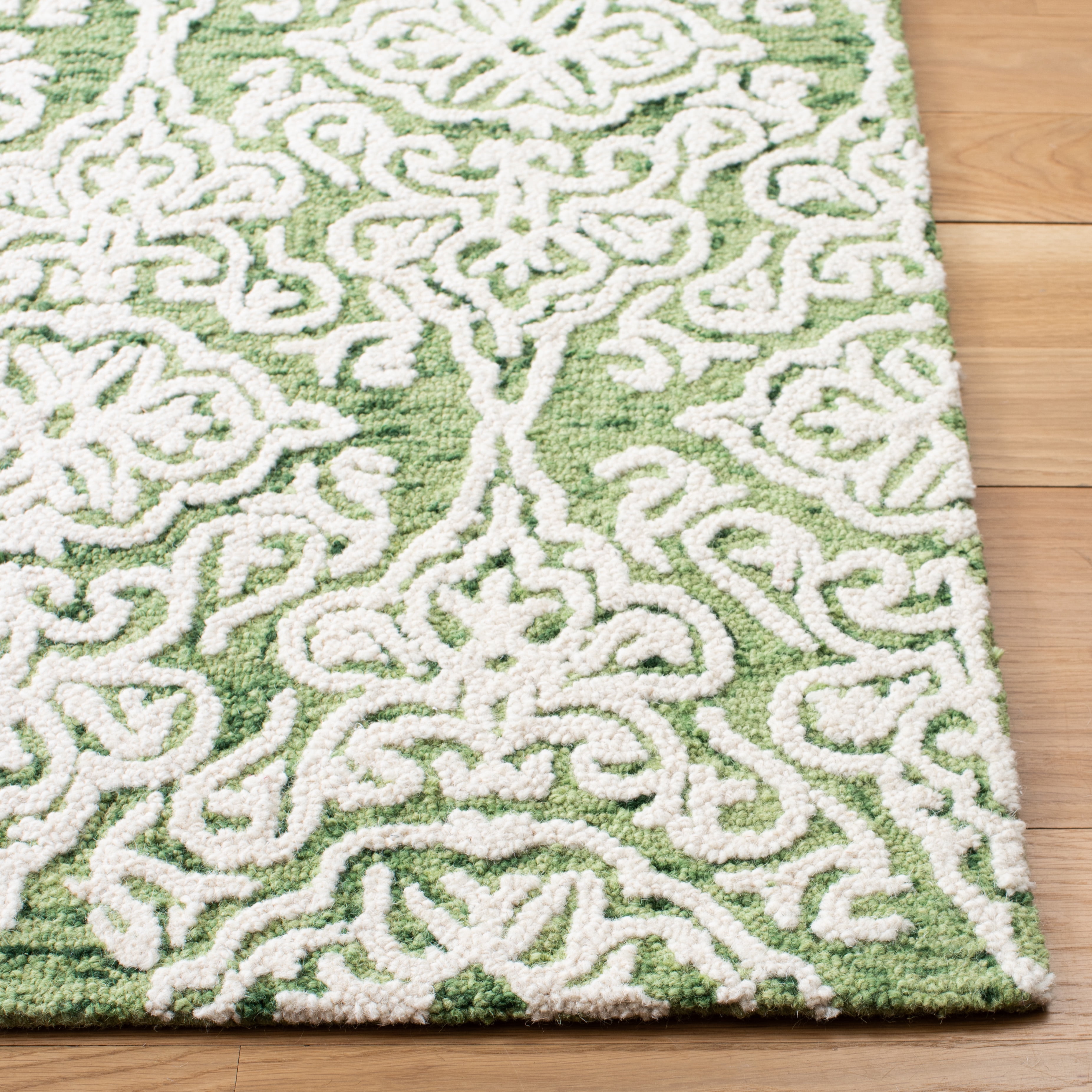 SAFAVIEH Blossom Asher Geometric Wool Area Rug, Green/Ivory, 6' x 6' Square