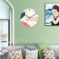 thumbnail image 4 of Reloj de pared redondo, silencioso, sin tictac, madera natural, decoración del hogar para sala de estar, cocina, dormitorio y oficina, 4 of 5