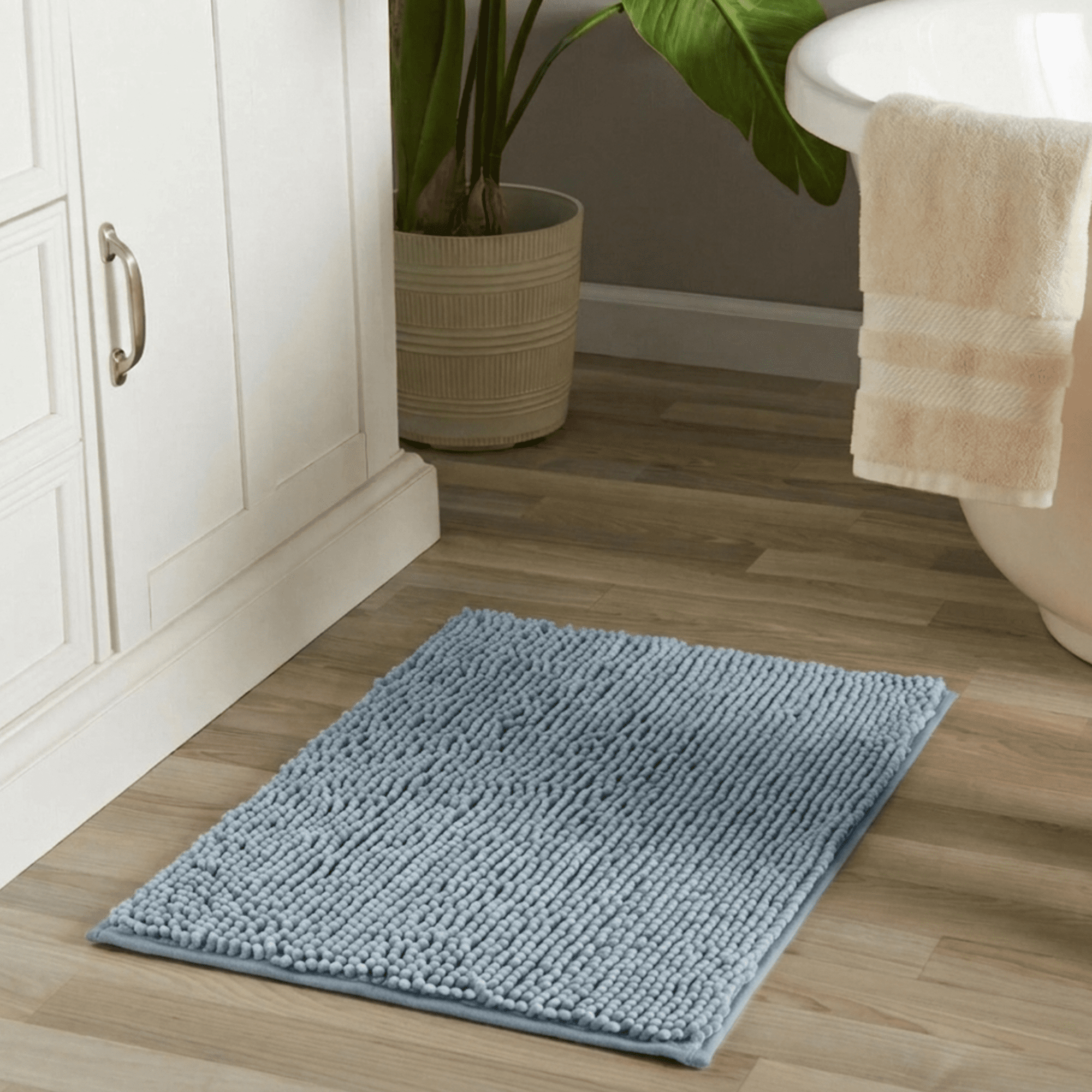 Wozola Chenille Bathroom Rug, Blue Ultra Soft Absorbent Bath Mat, Non-Slip Machine Washable Shower Floor Rug for Bathroom, Tub & Entryway, 24"x36"