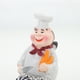 thumbnail image 4 of Figuras de Chef de escritorio, decoración artesanal de resina para Chef, encimera, bonita figura de Chef de dibujos animados, decoración del hogar, 2 uds., 4 of 5