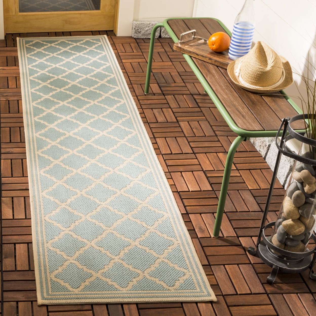 SAFAVIEH Beach House Nima Trellis Indoor/Outdoor Area Rug Aqua/Cream, 6'7" x 6'7" Round