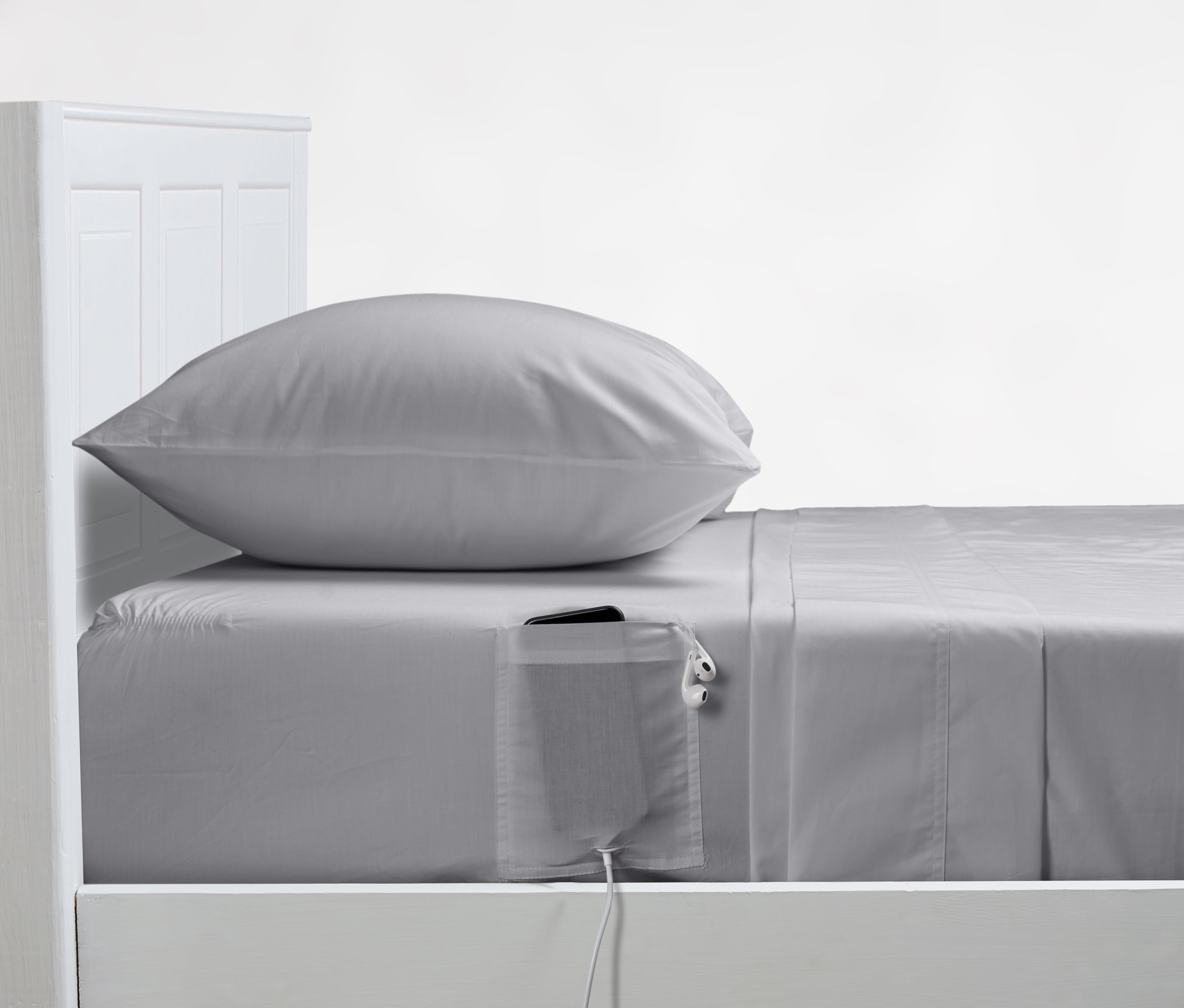 Distinct Dorm 200ThreadCount Sheet Set with Cell Phone Pockets