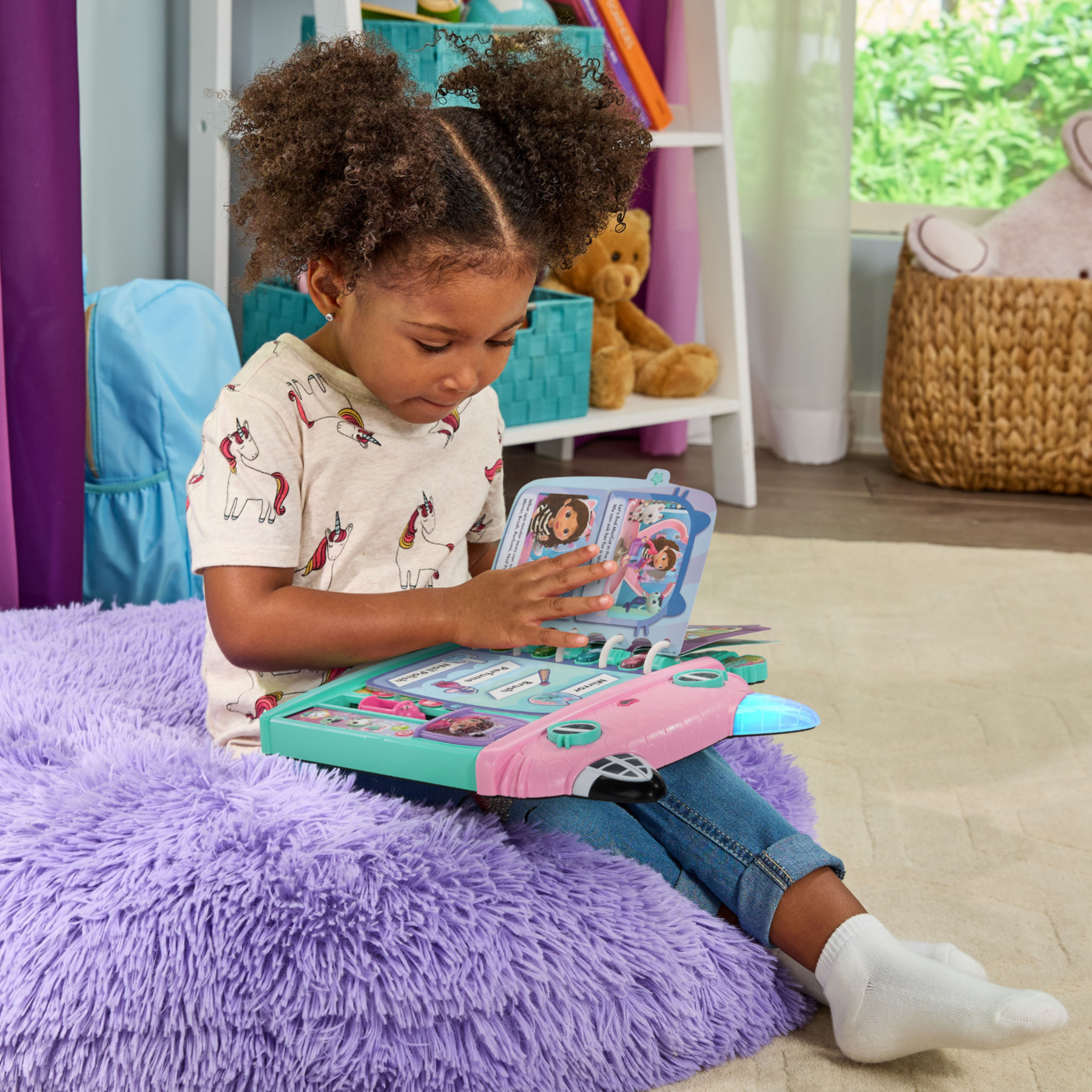 VTech® Gabby's Dollhouse Cat-a-Vator Discovery Book - French Version, 3+ Yrs, VT GABBY CAT BOOK FR