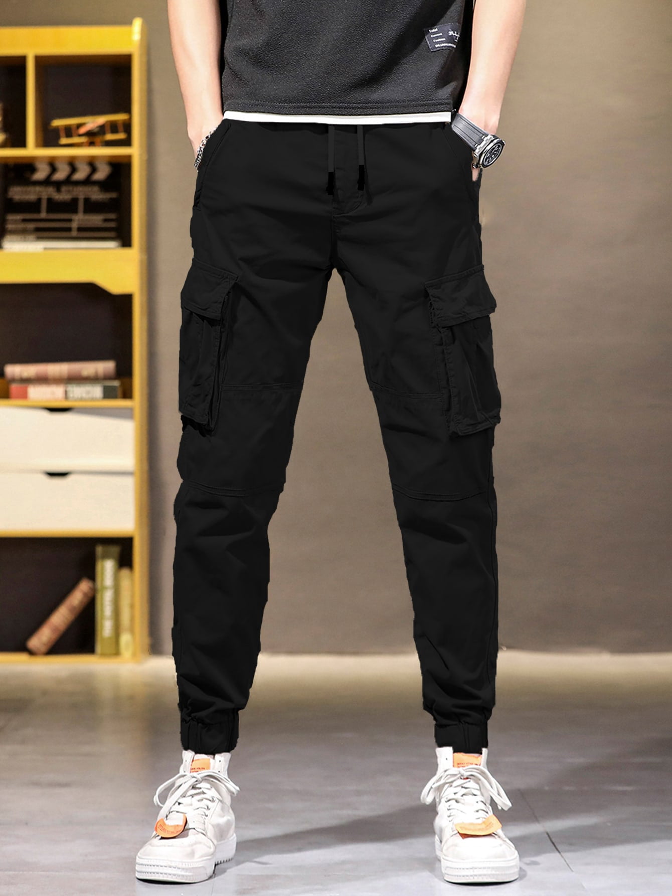 Men Flap Pocket Drawstring Waist Cargo 