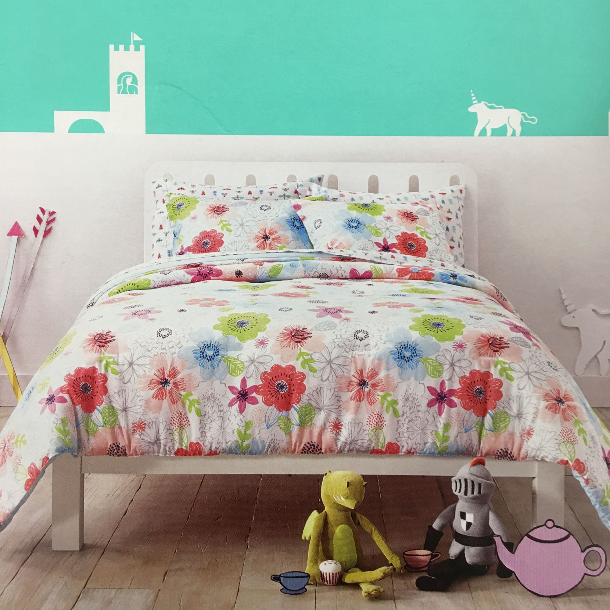 Pillowfort Fairytale Flower Full Queen Comforter Set 3 Piece