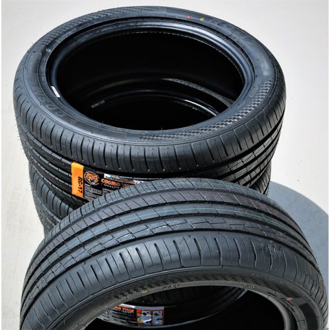 Cosmo Set of 4 Cosmo RC-17 215/60R16 95V a/s All Season Tires simolary.com 21 Cosmo Set of 4 Cosmo RC-17 215/60R16 95V a/s All Season Tires Simolary simolary.com 21
