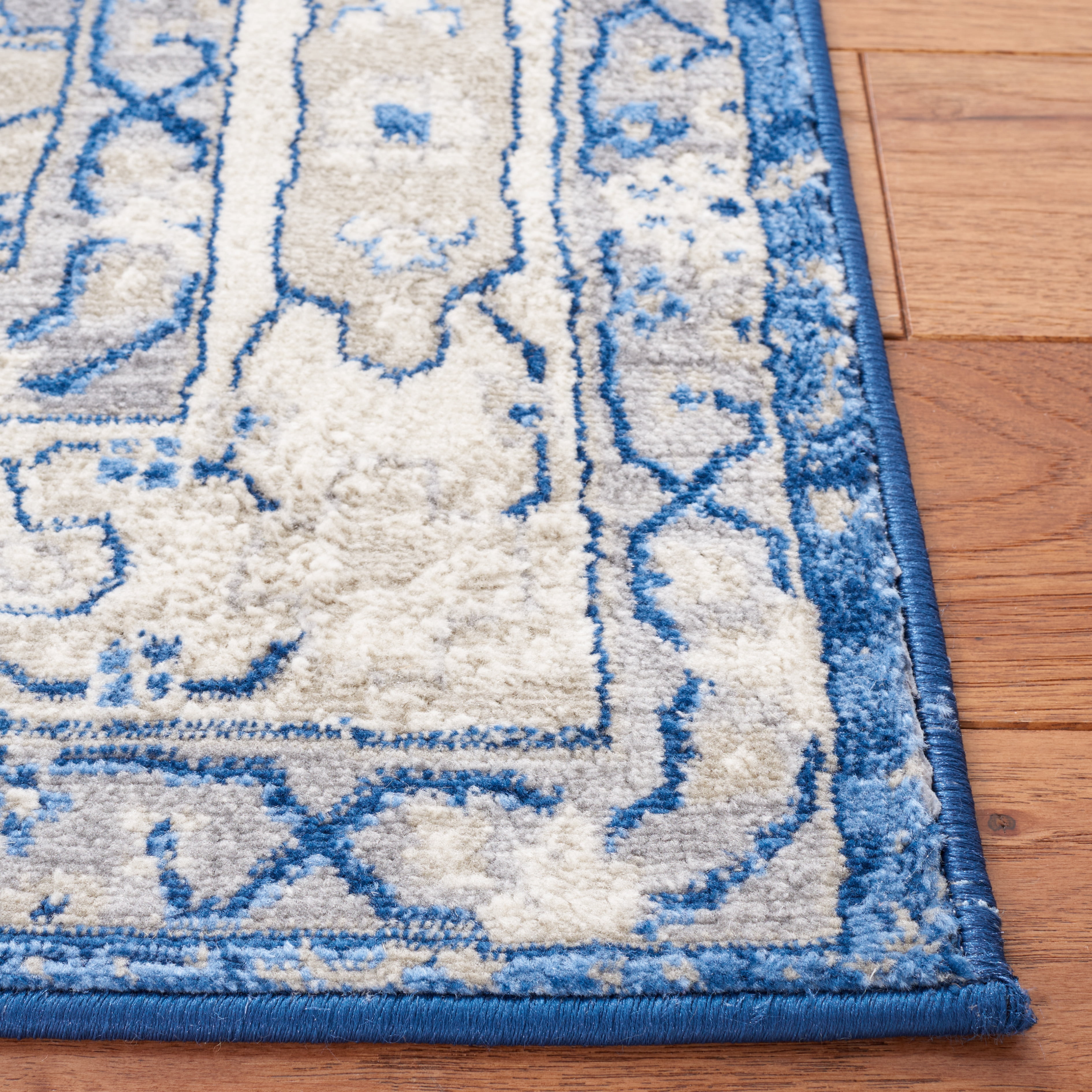 SAFAVIEH Brentwood Ezra Oriental Area Rug, Navy/Gray, 4' x 6'