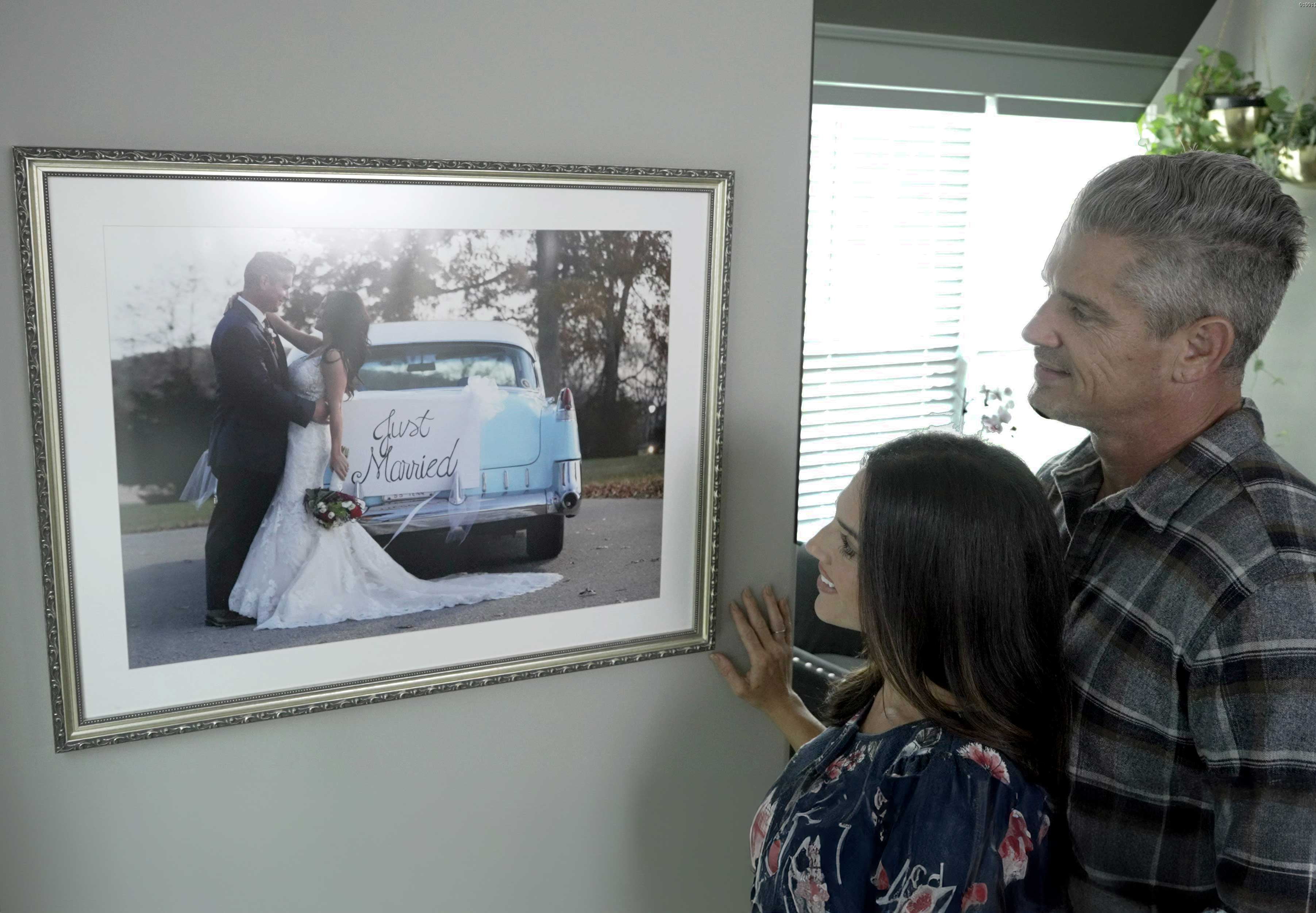 18x24 Frame Silver Solid Wood Picture Frame Width 1.125 Inches | Interior Frame Depth 0.375 Inches
