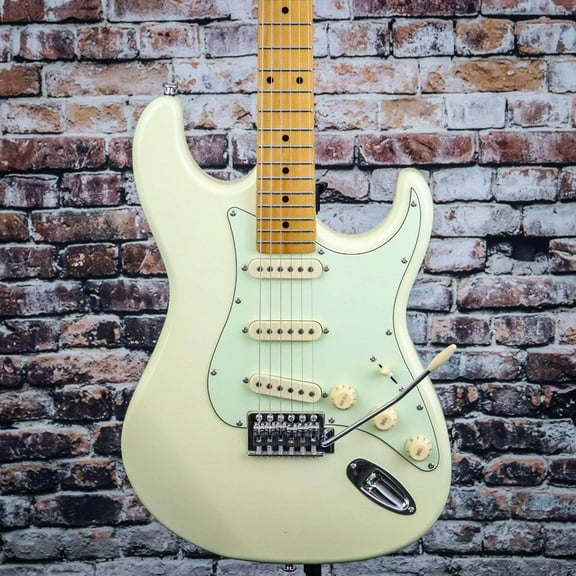 Tagima TG-530 Electric Guitar | Olympic White