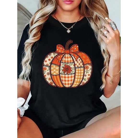 Pumpkin Patchwork Coquette Bow Thanksgiving T-Shirt Fall Clothes Graphic Tees Tops For Women