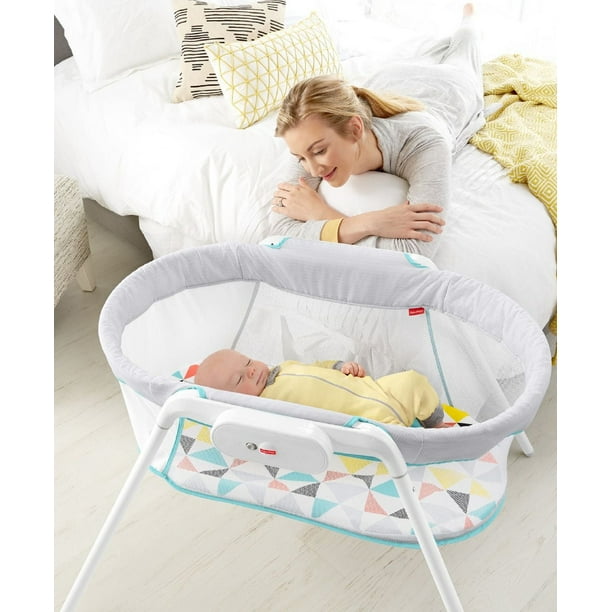 Fisher-Price Stow 'n Go Bassinet