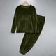 thumbnail image 4 of Conjunto de pijama de terciopelo grueso y cálido para mujer, con cuello redondo, estampado y pantalones de poliéster para invierno., 4 of 8