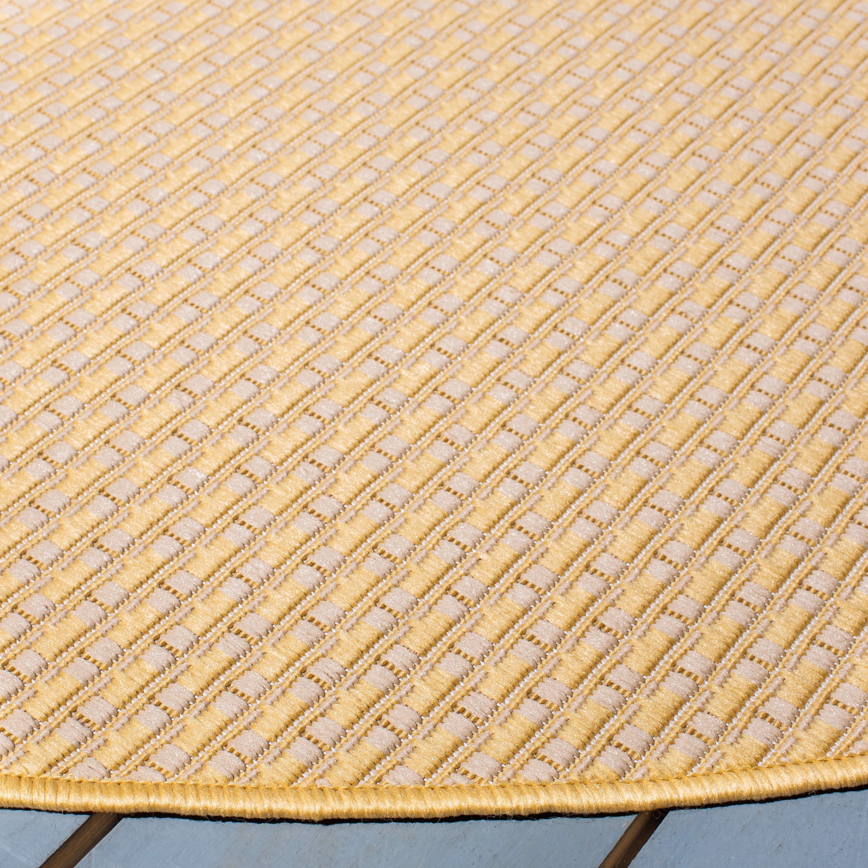Safavieh Courtyard Flint Checkered Indoor/Outdoor Area Rug, Gold/Beige, 6'7" x 6'7" Round