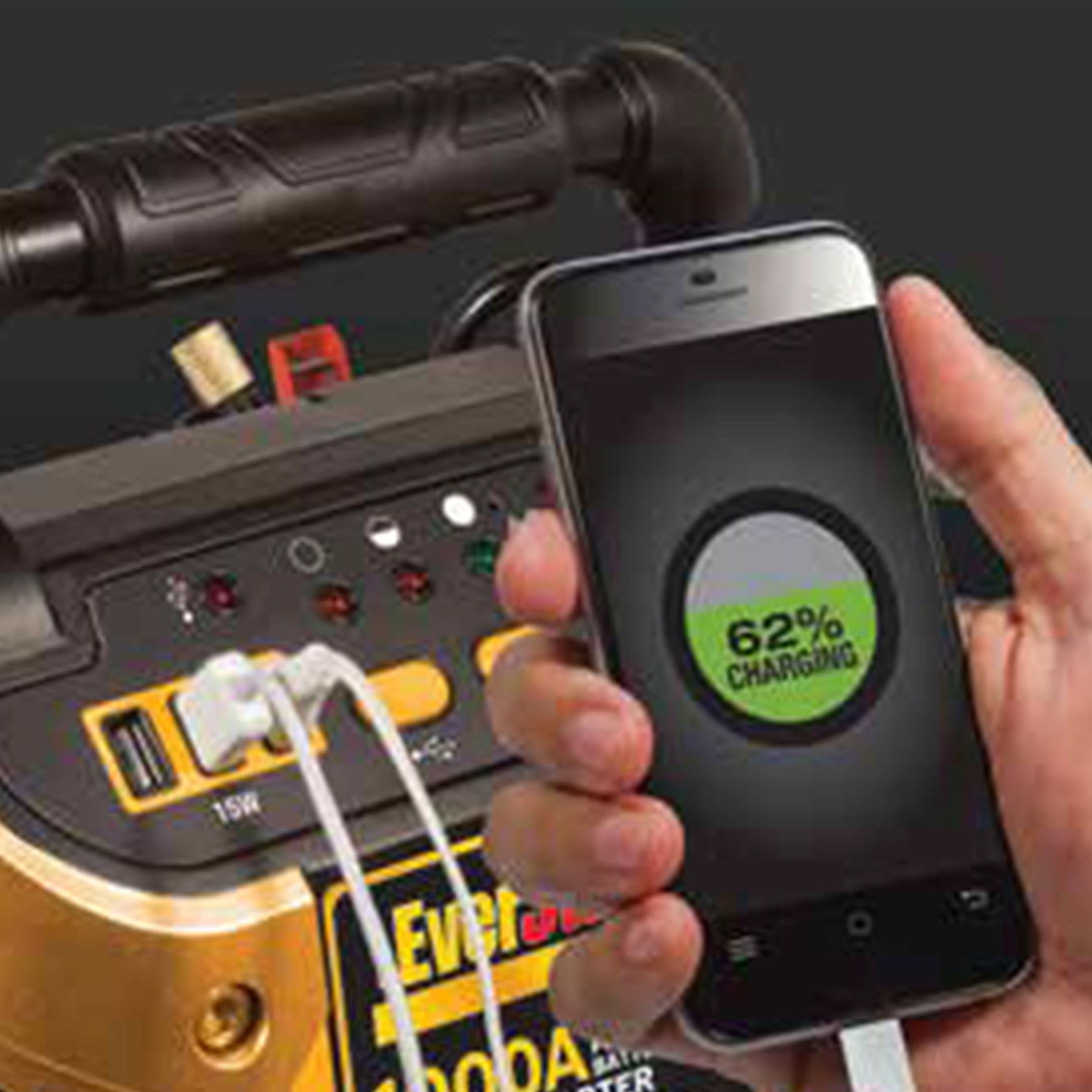 EverStart 1000 ampères de pointe avec triple ports USB-A (3.1A) et compresseur 120 PSI