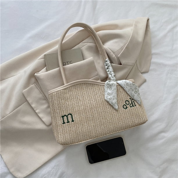 Bolso de hombro de paja irregular con bufanda de mano de diseñador tejido de verano en la playa