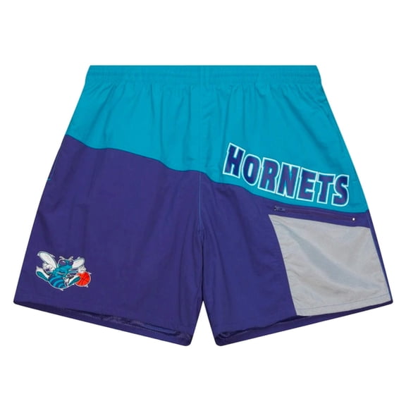 Mitchell  Ness Charolette Hornets Nylon Utility Shorts