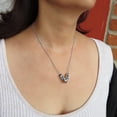 thumbnail image 2 of Collar V con cadena Alonso Luis Atala Estrella, 2 of 2