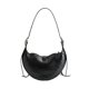 thumbnail image 5 of Bolso de hombro JW PEI Tessa de piel vegana negra aplastada para mujer, 5 of 6