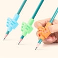 thumbnail image 4 of Paquete de 3 portalápices - Herramienta de corrección de postura para niños en edad preescolar con ventilación hueca oso de fresa Electrónica, 4 of 5