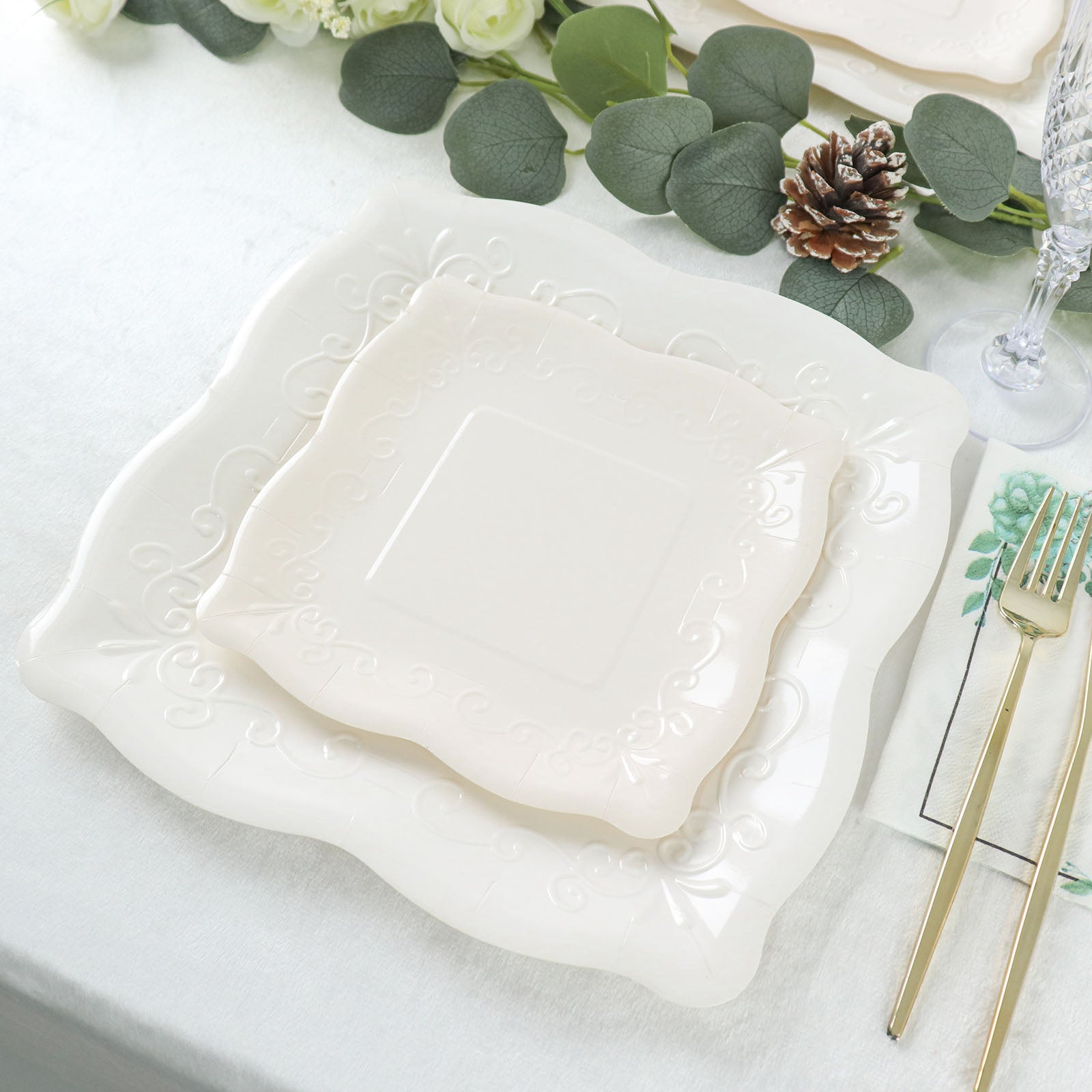 SMALL SQUARE DISPOSABLE PAPER PARTY PLATES - GEO MARBLE (8/pkg) – AyaZay  Wedding Shoppe