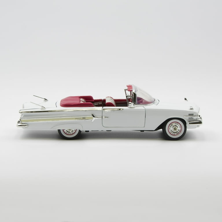 Motormax 1960 Chevrolet Impala Convertible Red 1/18 Scale Diecast