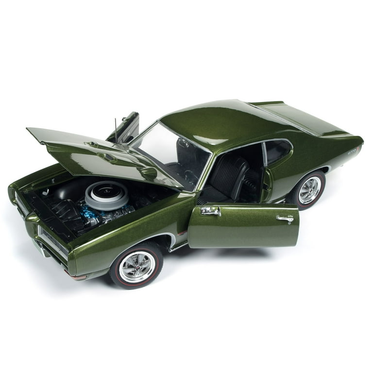 1968 Pontiac GTO Verdero Green \Class of 68\