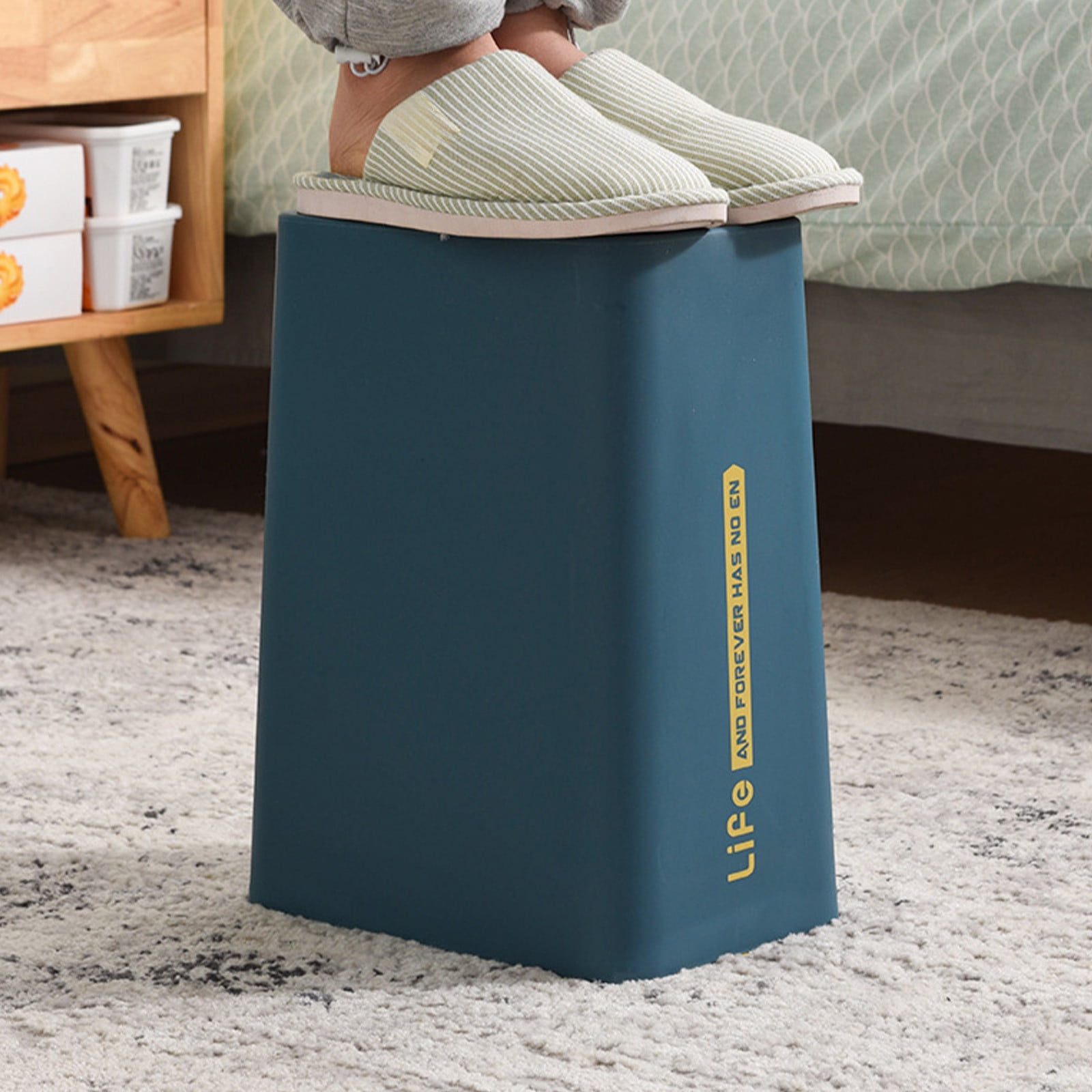 Gnmfd 4-Gallon Clip Lid Trash Can, Compact Press Top Waste Bin for Bathroom Bedroom Kitchen Toilet, Slim Garbage Container for Small Spaces Under Sink Cabinet, Home Office Organization