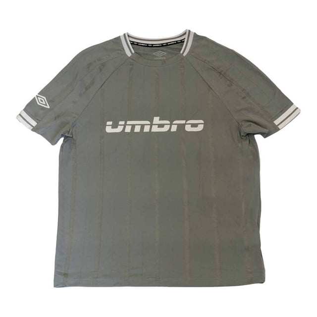 Playera Umbro para Hombre Manga Corta Cuello Redondo Gris Talla EG