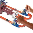 thumbnail image 3 of Hot Wheels RacerVerse Spider-Man’s Web-Slinging Speedway Track Set with 2 Hot Wheels Racers, 3 of 6