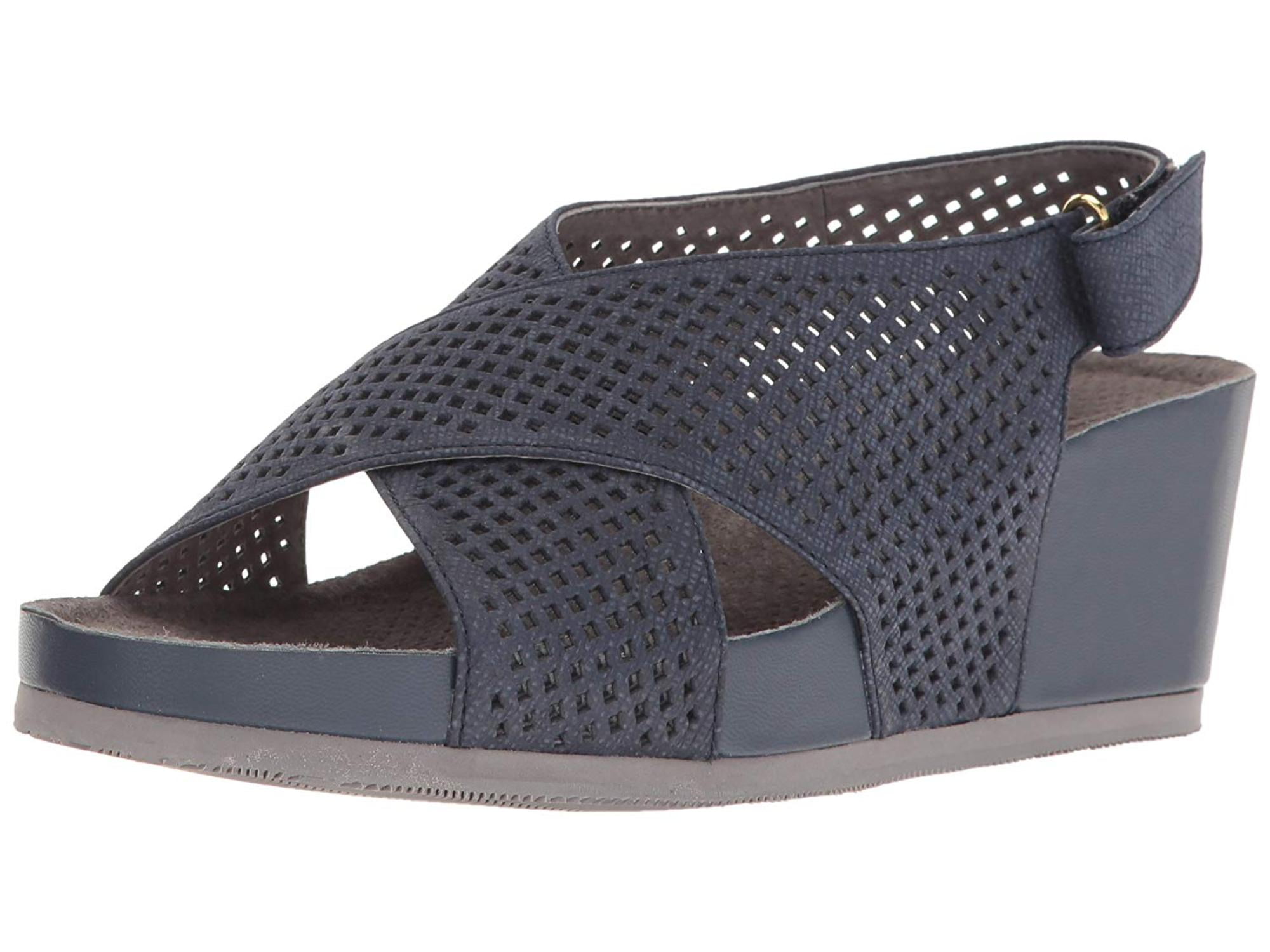 SoftWalk Womens Hansford Wedge Sandal
